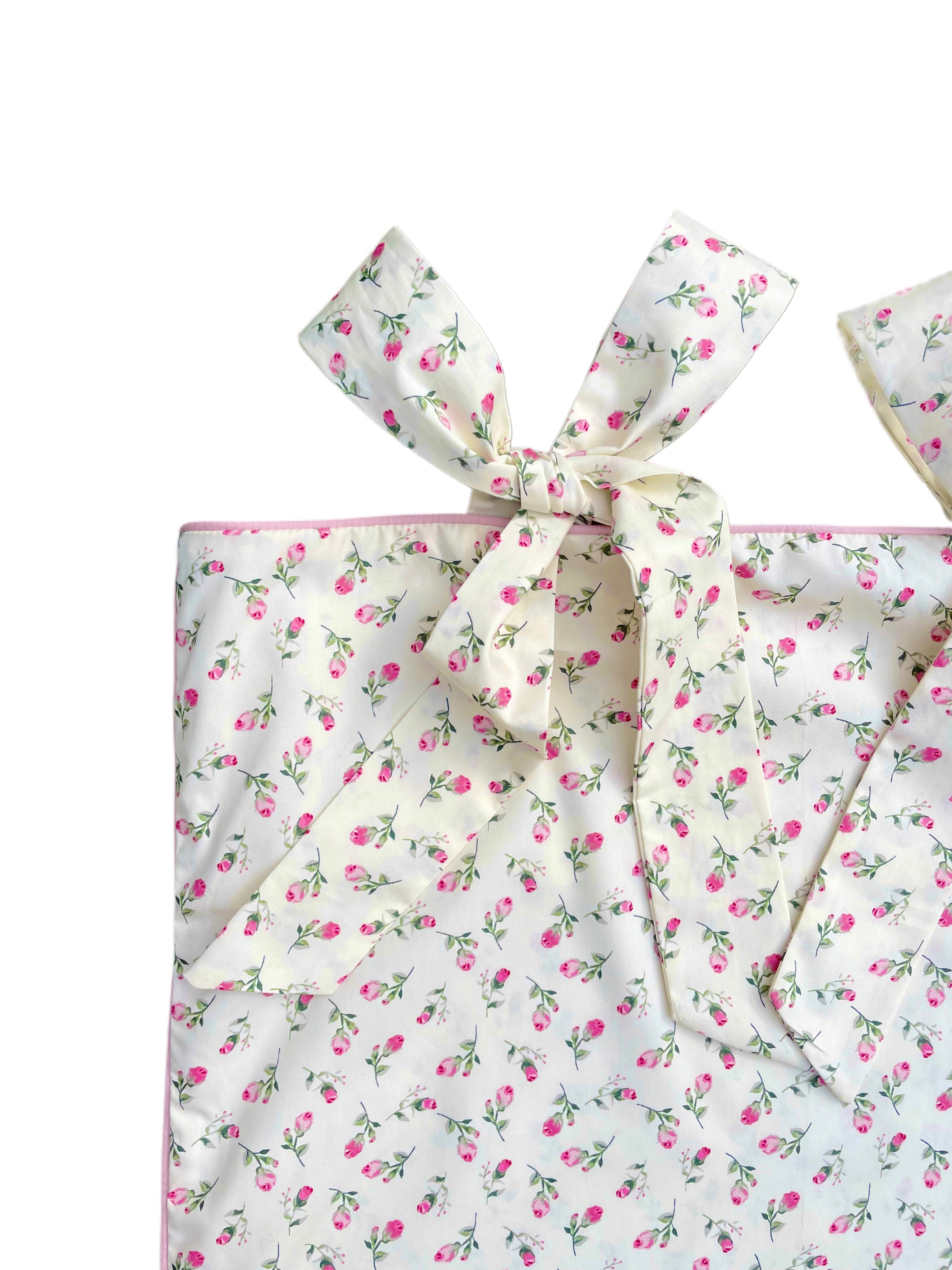 ONLY ONE SET LEFT - Shortie Big Bow Pillowcase Pair Rose Bud with Silk Piping